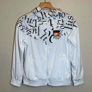 Nike Just Do It Light Windbreaker Jacket